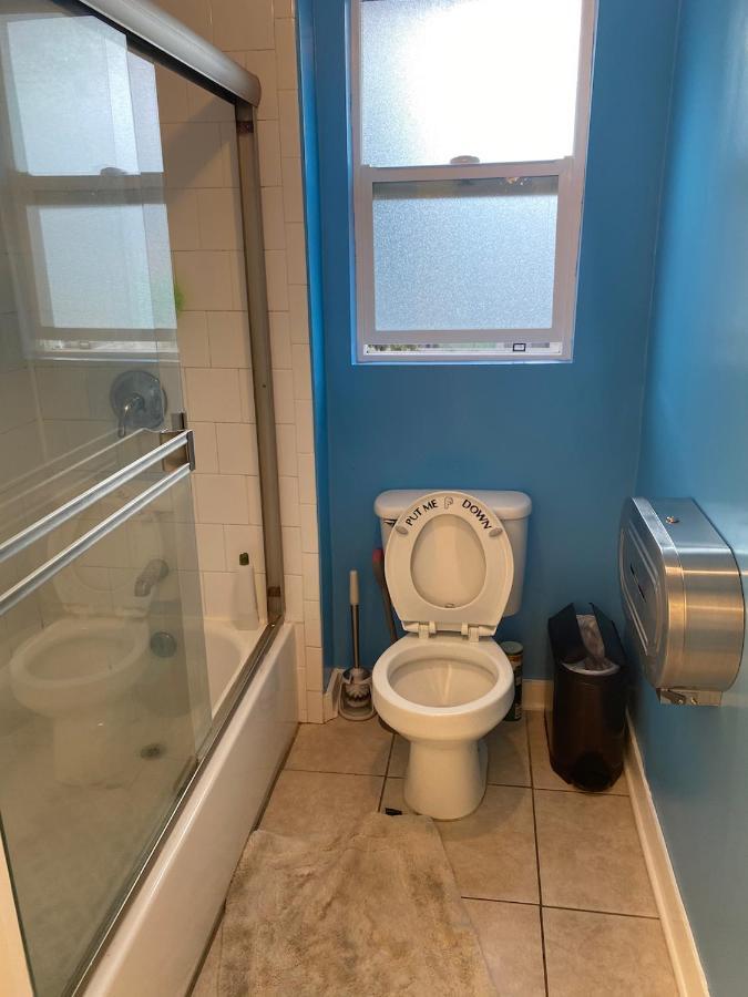 Small Private La Bedroom W Wifi - Private Fridge - Ac Near Usc - Exposition Park - Usc Memorial Coliseum - Banc Of California Bmo Stadium - Downtown Angeles Dtla - Of Southern California Usc!!! Los Angeles